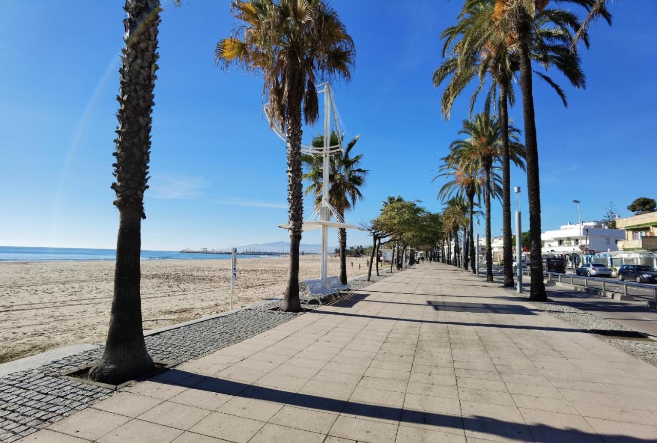 Guillem Planetcostadorada Cambrils Exterior photo